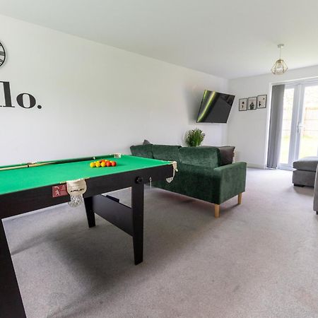 Spacious 4-Bedroom Home Near City Centre With Parking Ноттингем Экстерьер фото